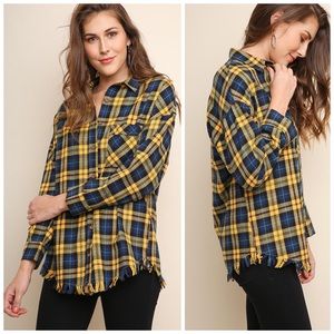 🆕Umgee Plaid Fray Hem Button Top